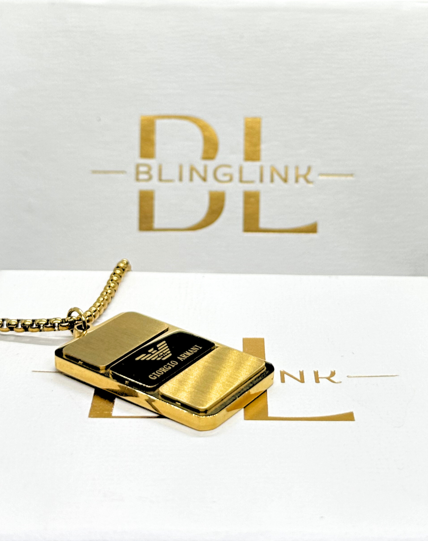 Armani Premium Uni pendant