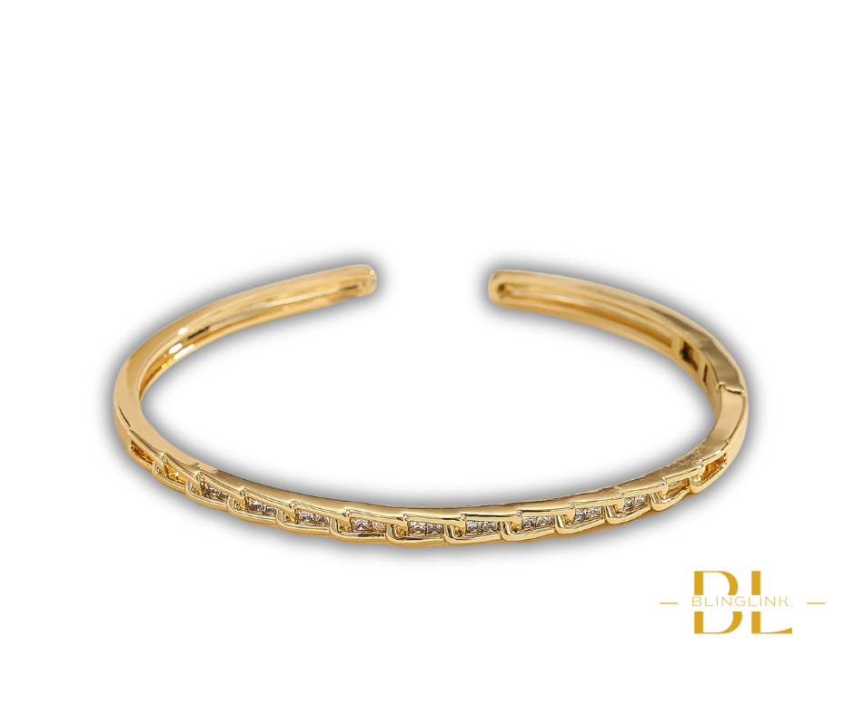 Minimalist Crystal Open Cuff Bangle