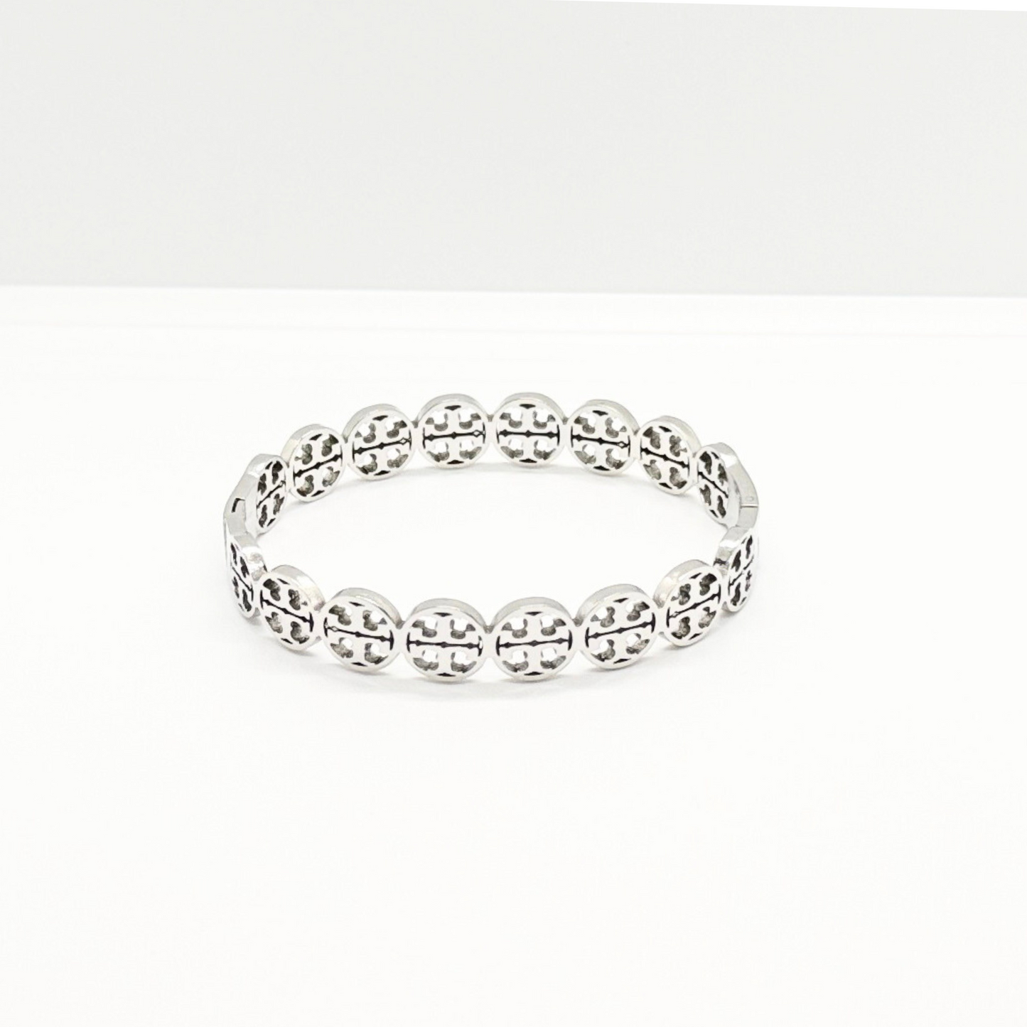 TORY BURCH Logo Studded HQ bangle